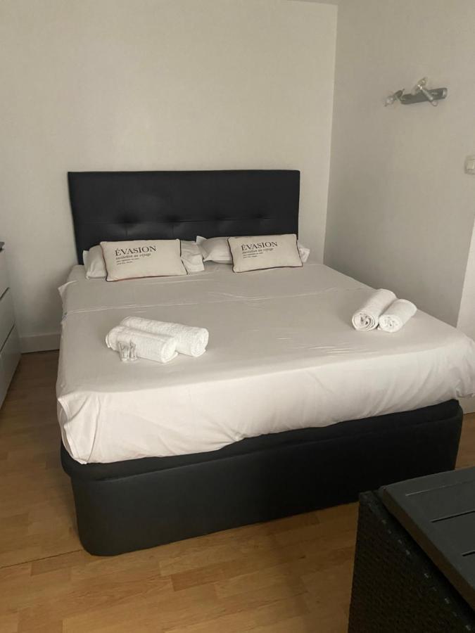 Tres Bel Appartement Montmartre Paris Ngoại thất bức ảnh