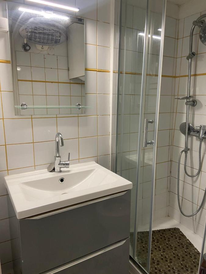 Tres Bel Appartement Montmartre Paris Ngoại thất bức ảnh